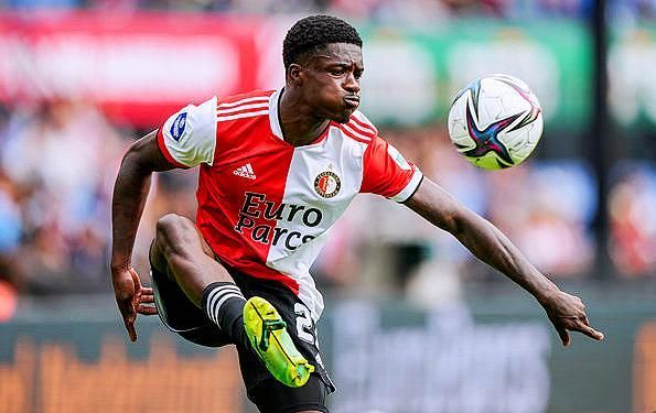 两队还有一 两队还有一