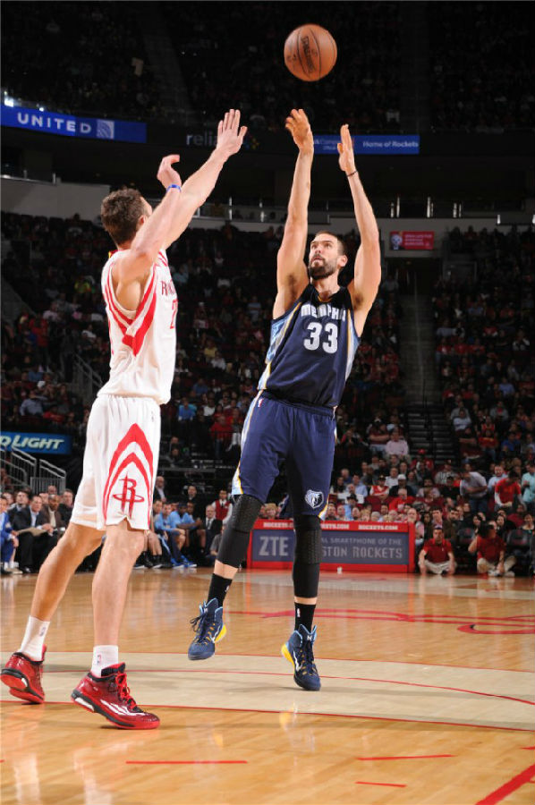 的出球与两 的出球与两